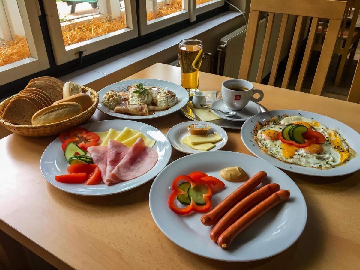Hotel Dymnik Румбурк Екстер'єр фото