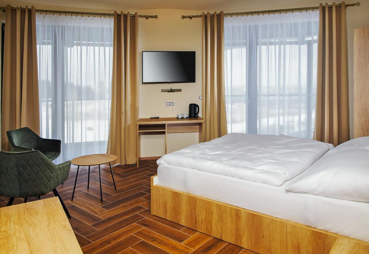 Hotel Dymnik Румбурк Екстер'єр фото
