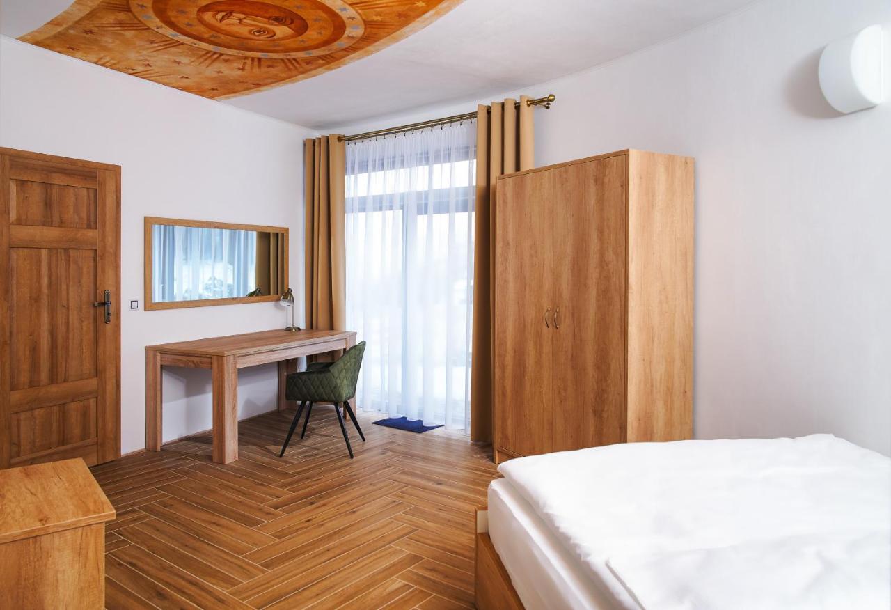 Hotel Dymnik Румбурк Екстер'єр фото